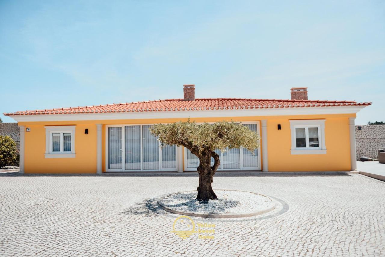 Yellow Sweet Home - Maria E Beatriz นาซาเร ภายนอก รูปภาพ