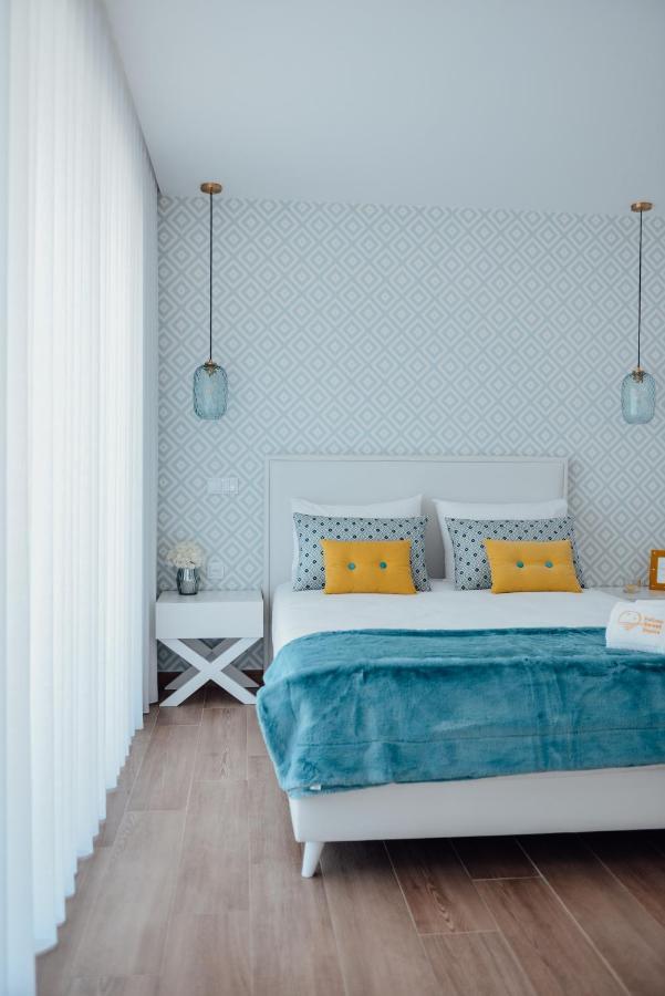 Yellow Sweet Home - Maria E Beatriz นาซาเร ภายนอก รูปภาพ